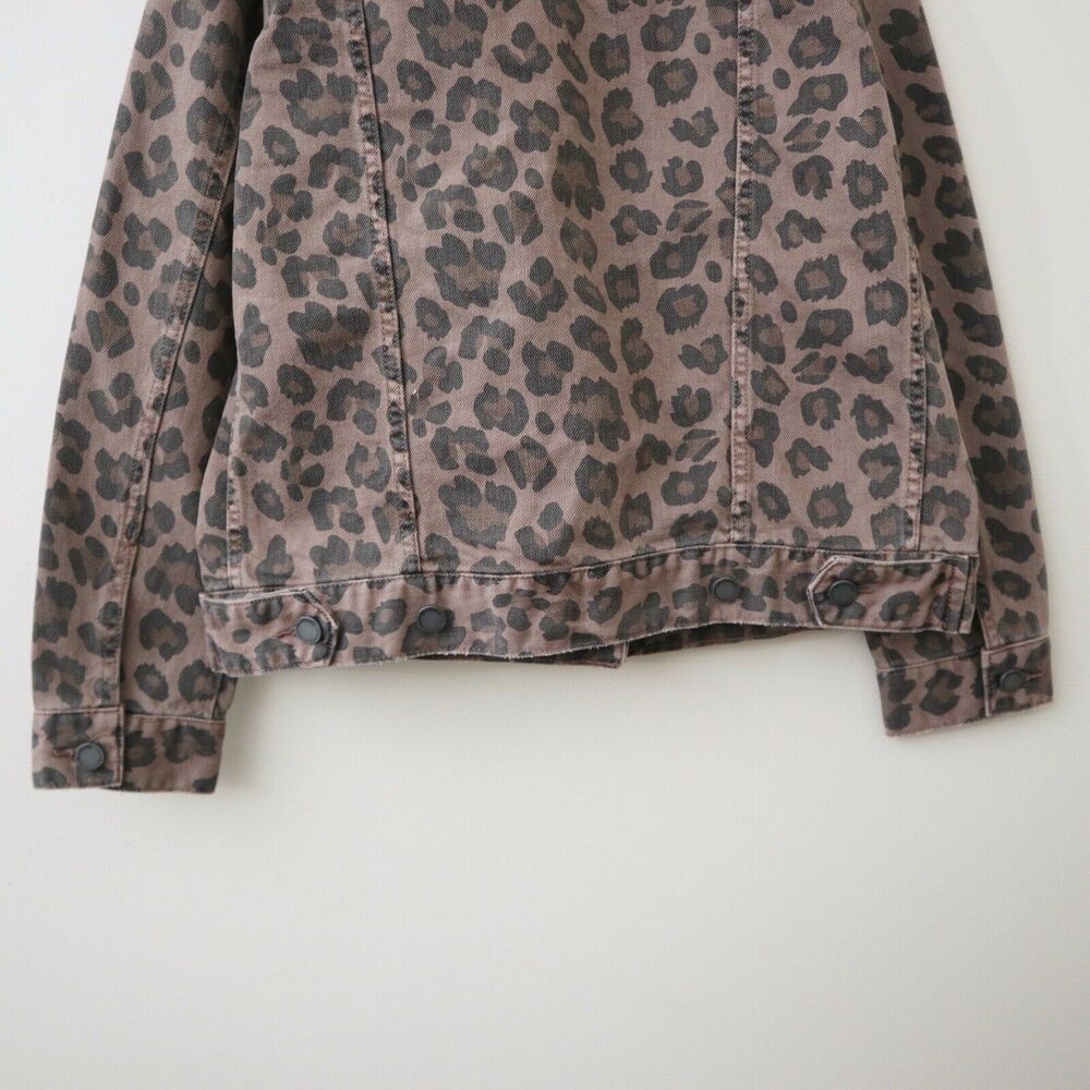 Blank NYC Size S Catwalk Denim Trucker Jacket Animal Print Distressed - Picture 11 of 12
